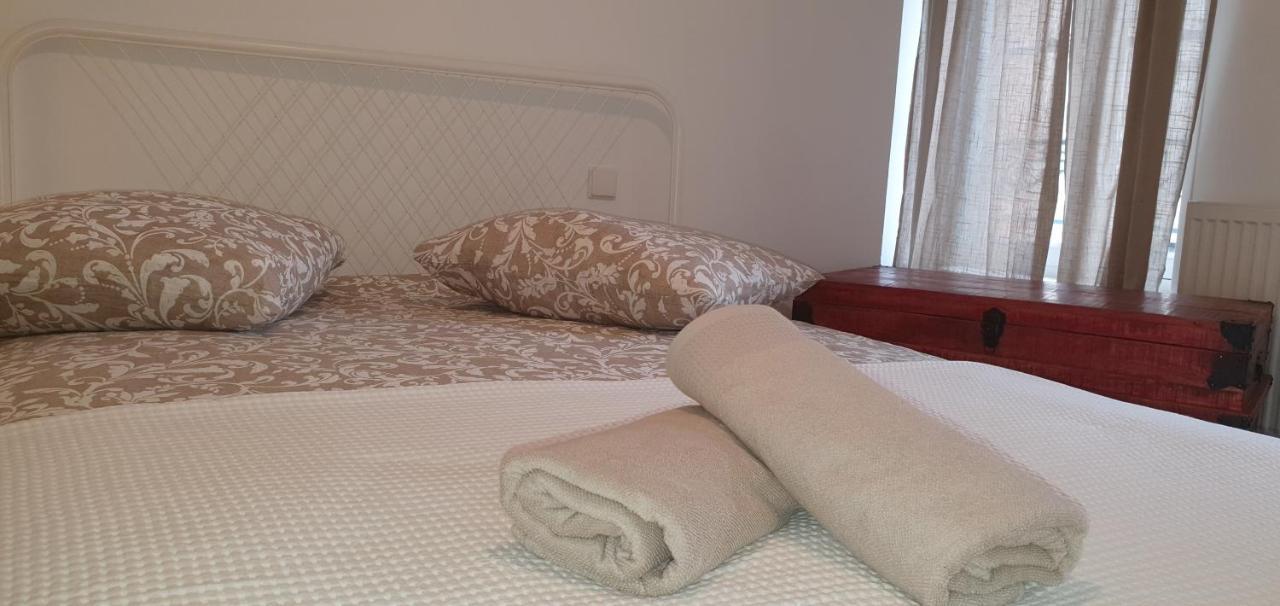 Santocha : Appartement En Plein Coeur De Ville ! Carcassonne Exterior foto
