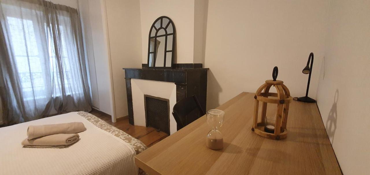 Santocha : Appartement En Plein Coeur De Ville ! Carcassonne Exterior foto